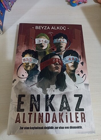 Enkaz altındakiler