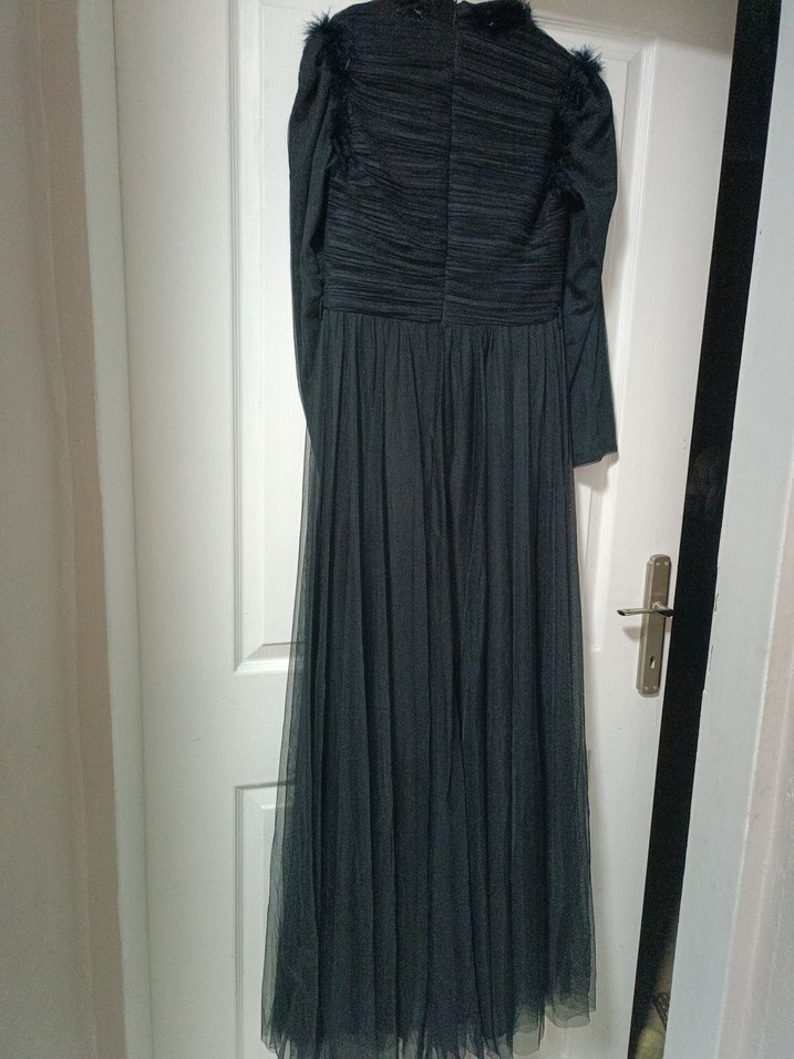 Uzun Siyah Pileli Gotik Kadın Abiye Elbise - Görsel 3