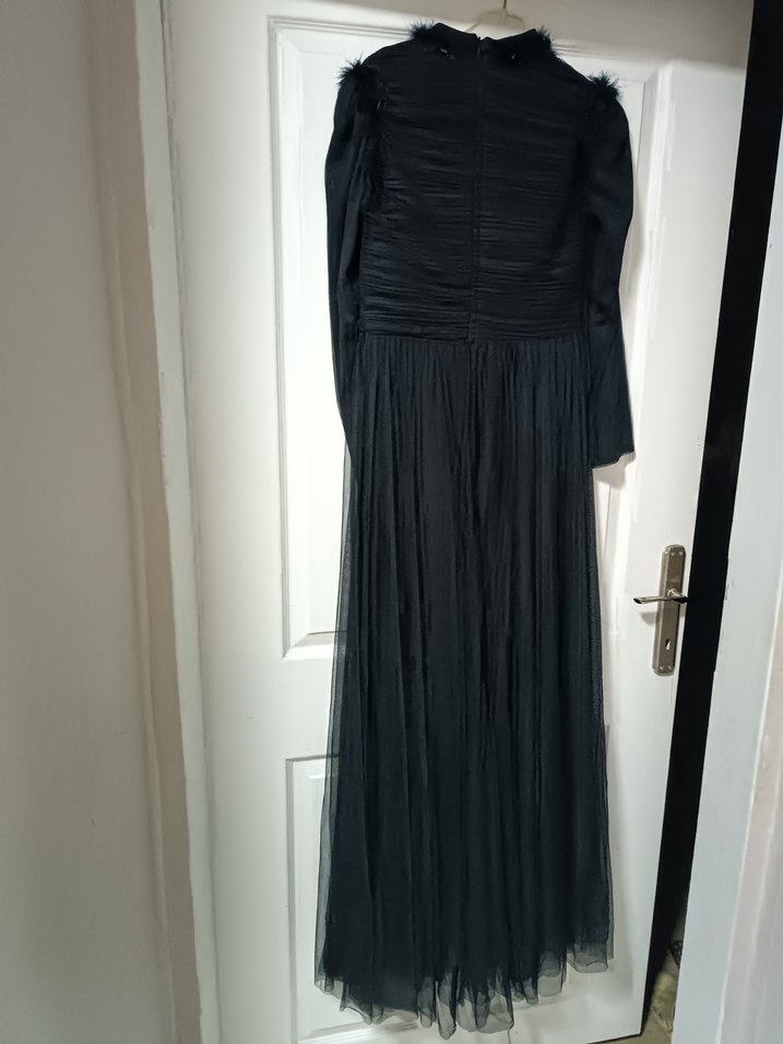 Uzun Siyah Pileli Gotik Kadın Abiye Elbise - Görsel 4