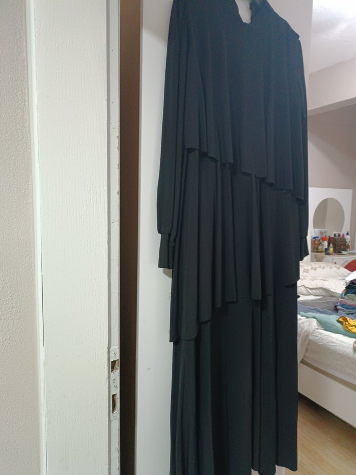 Diger Siyah Uzun Pilili Kadın Elbise - Görsel 2