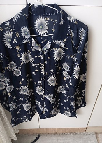 Çiçek Desenli Mavi Kadın Gömlek - Görsel 2