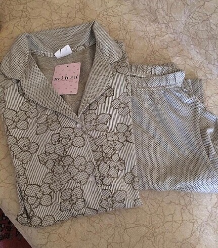 Kadın pijama takımı