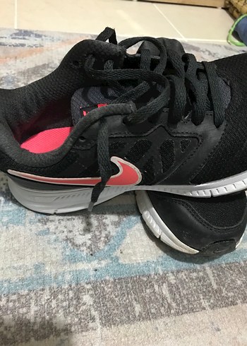 Nike Siyah Kadın Spor Ayakkabı - Görsel 3