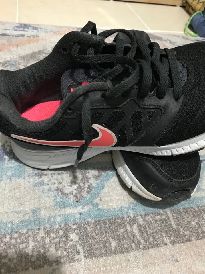 Nike Siyah Kadın Spor Ayakkabı - Görsel 3