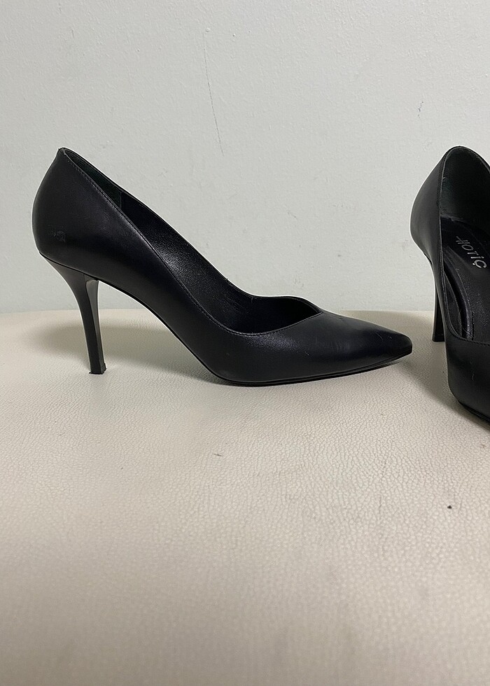 TOPUKLU AYAKKABI - Görsel 2