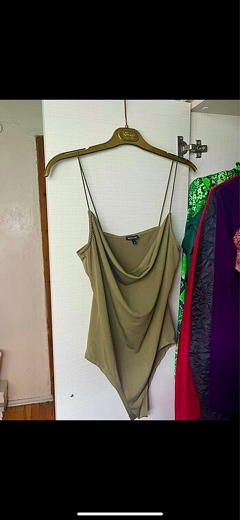 Kadın bodysuit