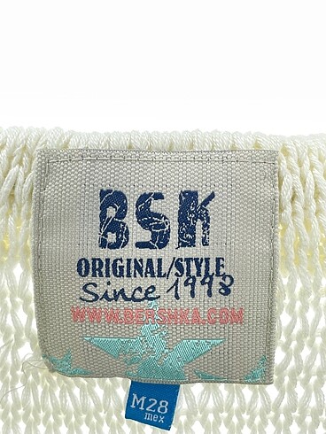 m Beden çeşitli Renk Bershka Kazak / Triko %70 İndirimli.
