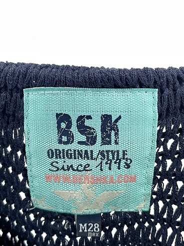 m Beden lacivert Renk Bershka Kazak / Triko %70 İndirimli.