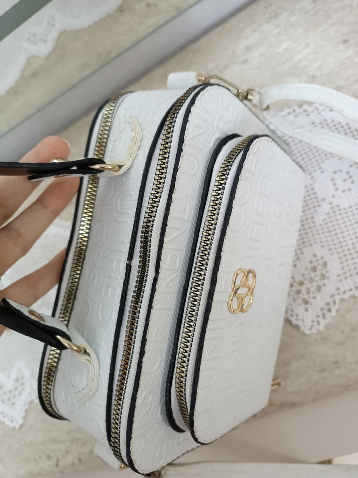 Beyaz Baskılı Fermuarlı Deri Kadın Çanta - Görsel 3