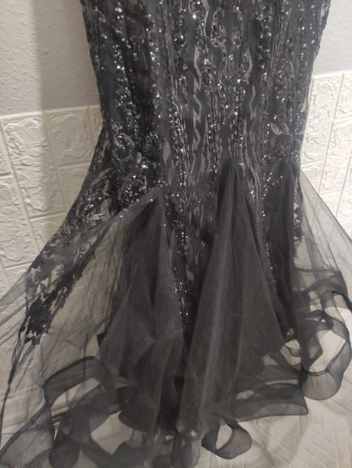 Siyah V Yakalı Uzun Drapeli Kadın Abiye Elbise - Görsel 3