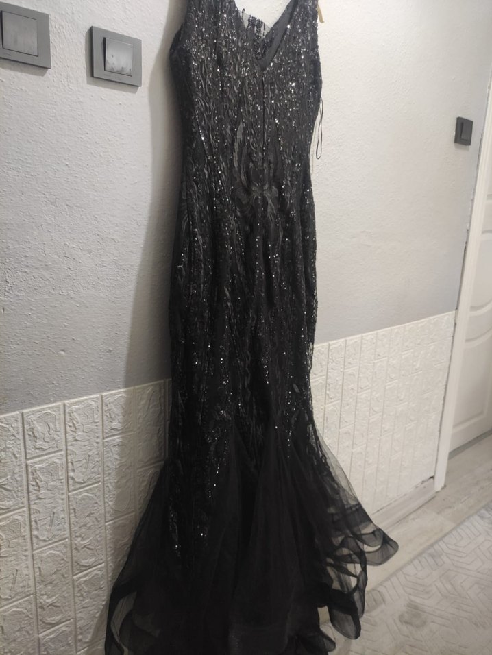 Siyah V Yakalı Uzun Drapeli Kadın Abiye Elbise - Görsel 4