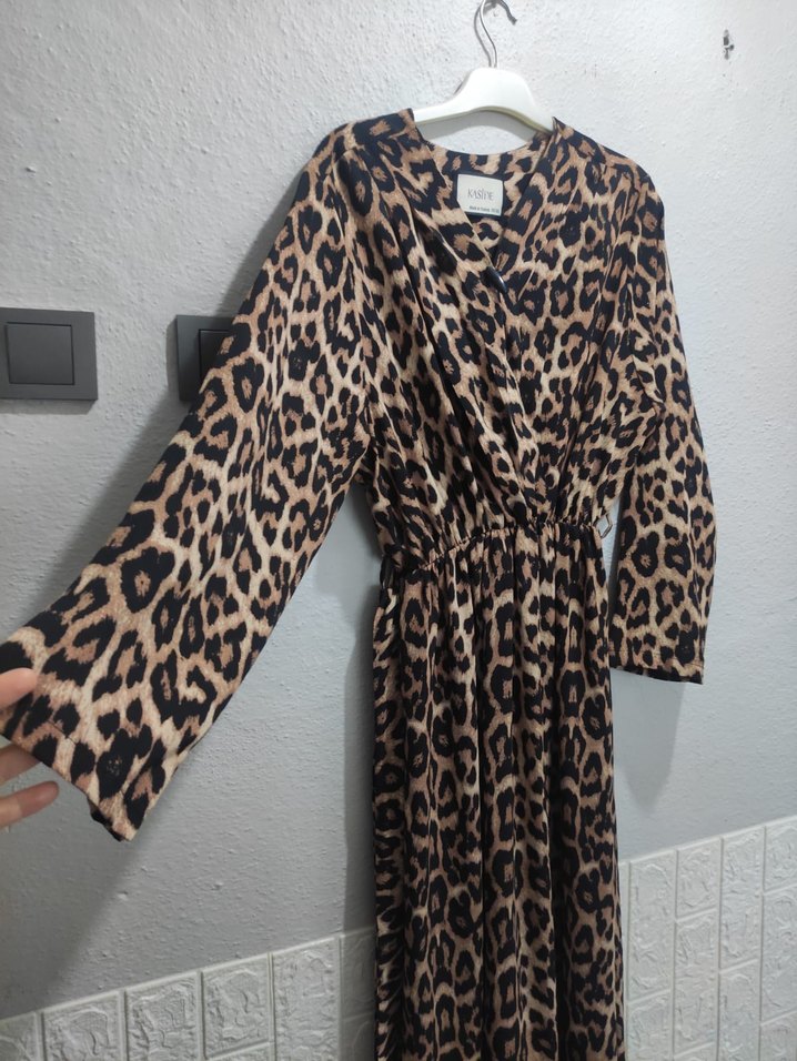 Leopar Desenli Uzun Kollu Kadın Elbise - Görsel 2