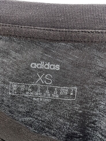 xl Beden siyah Renk Adidas T-shirt %70 İndirimli.