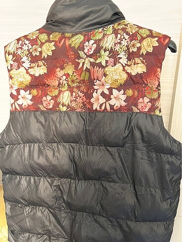 Şişme kolsuz mont - Görsel 5