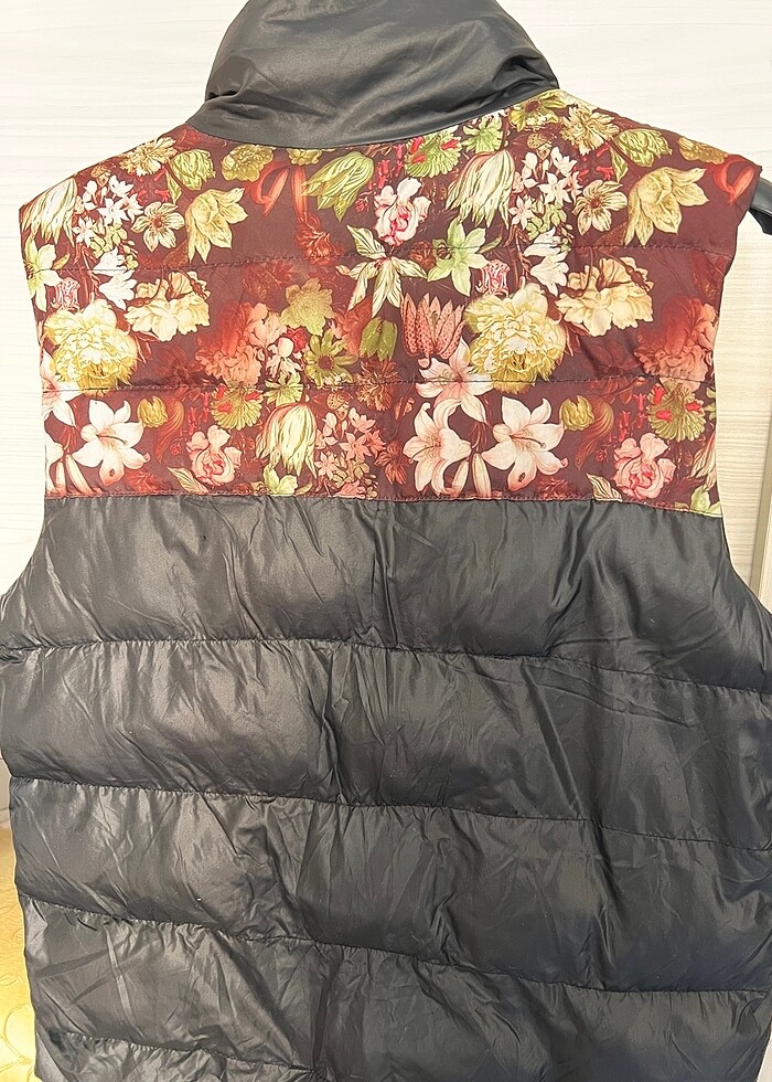 Şişme kolsuz mont - Görsel 5