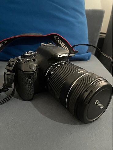 Canon EOS 600D Efs 18-135 mm + 50mm