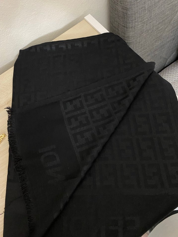Fendi Siyah Kadın Kaşmir Şal - Görsel 2