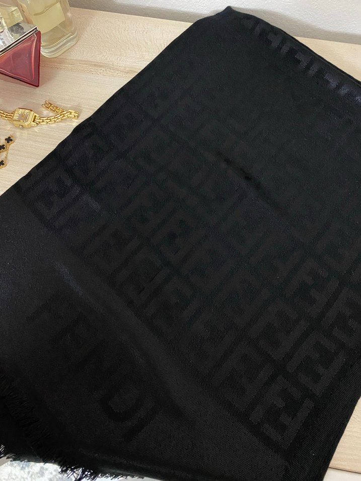 Fendi Siyah Kadın Kaşmir Şal - Görsel 3