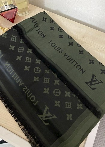 Haki-Siyah Renk İpek Şal - Görsel 3