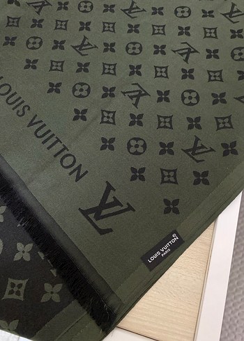 Haki-Siyah Renk İpek Şal - Görsel 2