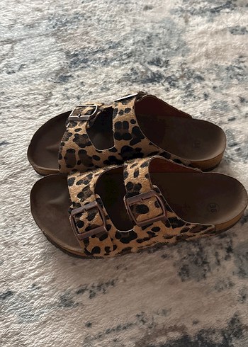 Leopar Desenli Süet Kadın Terlik