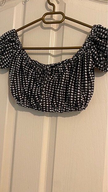 crop | mavira
