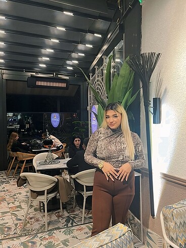 Trendyol & Milla Yılan desenli bluz