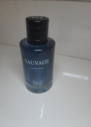 Dior Sauvage Şişesi 