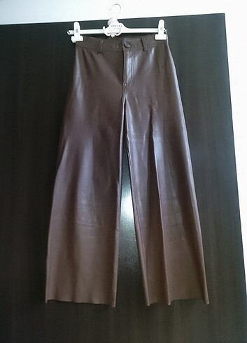 Bayan Deri İspanyol paça pantolon yumuşak PUL&BEAR Marka 34 Bede - Görsel 3