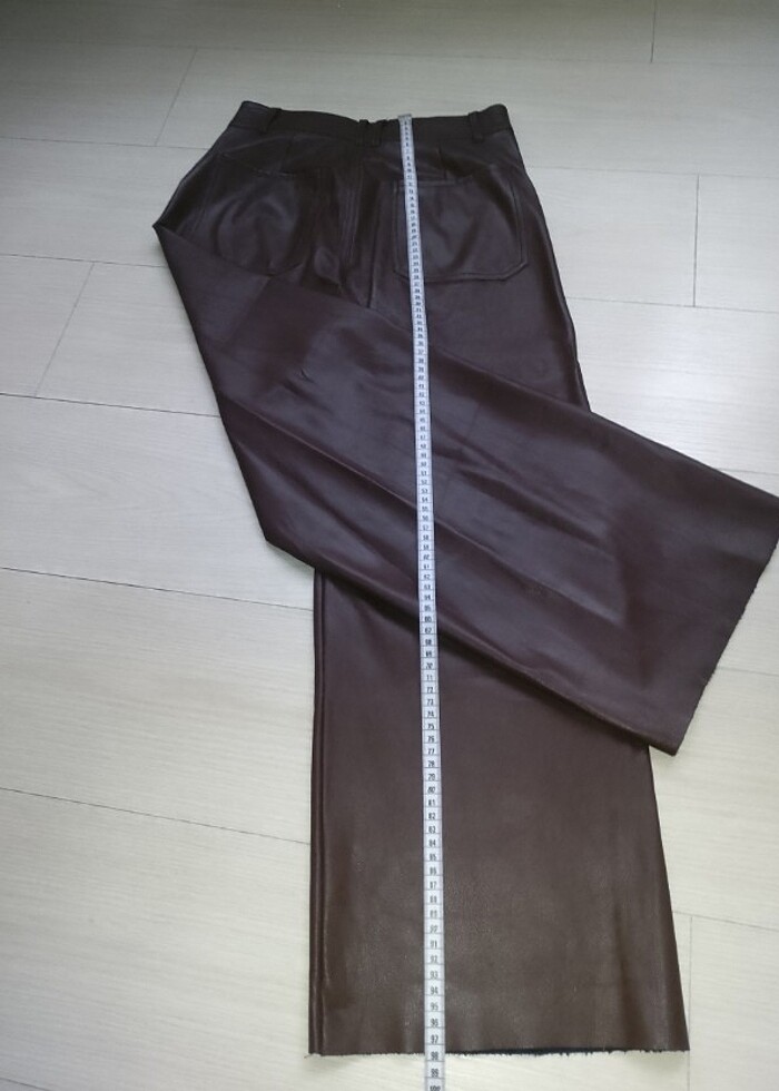 Bayan Deri İspanyol paça pantolon yumuşak PUL&BEAR Marka 34 Bede - Görsel 2