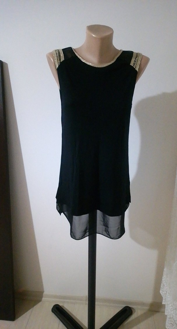 Siyah Drapeli Kolsuz Midi Bluz - Görsel 4