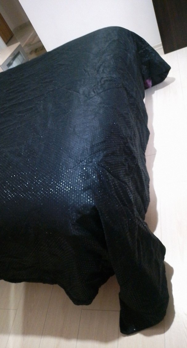 Siyah Simli  Yatak Örtüsü - Görsel 2