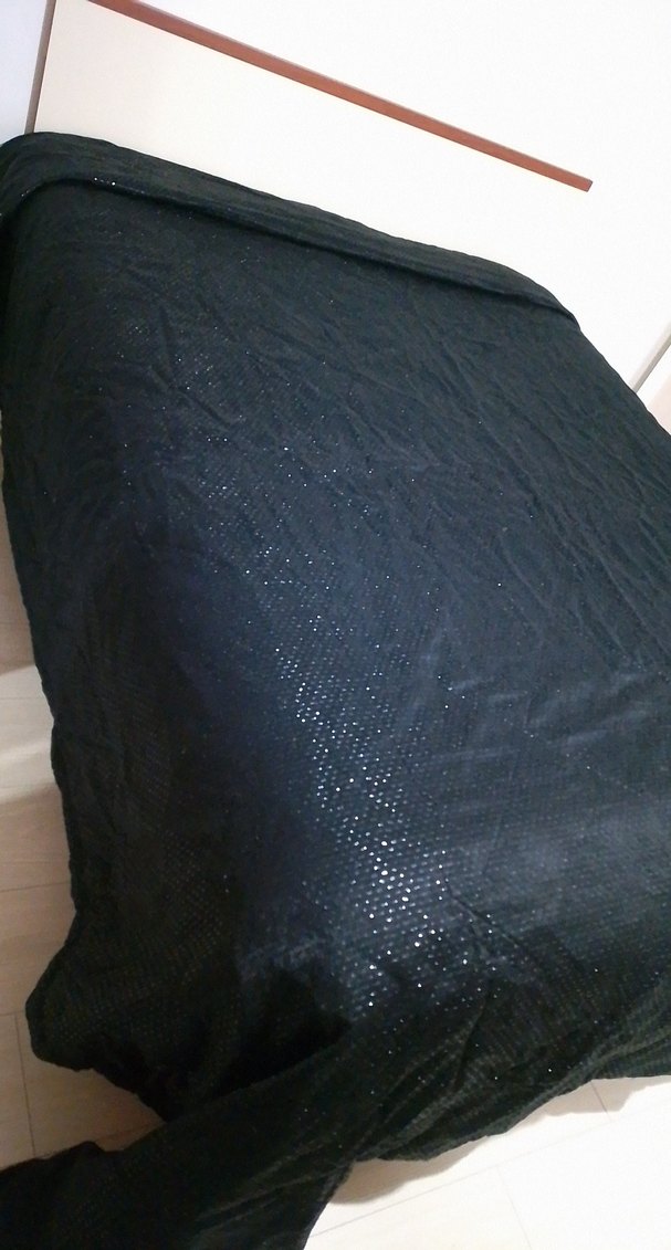 Siyah Simli  Yatak Örtüsü - Görsel 4