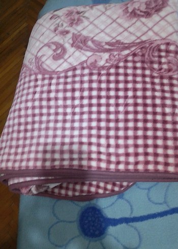 Pembe Baskılı Yatak Battaniyesi - Görsel 7