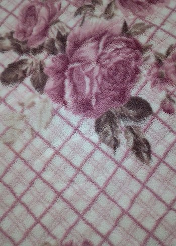 Pembe Baskılı Yatak Battaniyesi - Görsel 4