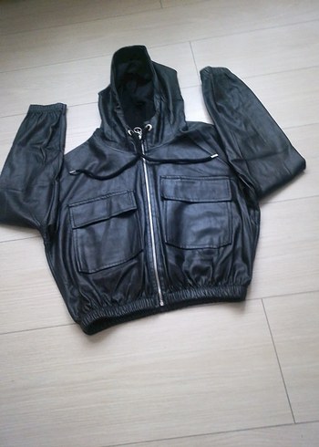 Kemerli Siyah Kısa Deri Ceket - Görsel 8