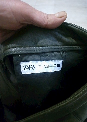 Kemerli Koyu Yeşil Deri Kadın Şort etek Zara marka 32 Beden - Görsel 4