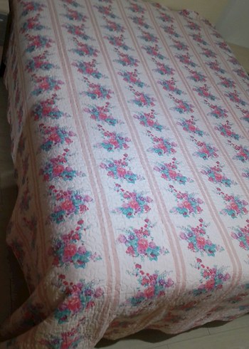 Pembe Çiçek Desenli Pastel Yatak Örtüsü - Görsel 5