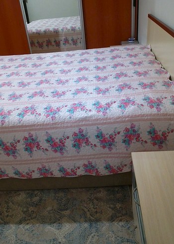 Pembe Çiçek Desenli Pastel Yatak Örtüsü - Görsel 2