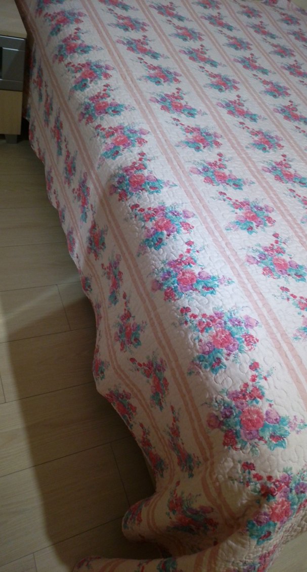 Pembe Çiçek Desenli Pastel Yatak Örtüsü - Görsel 4