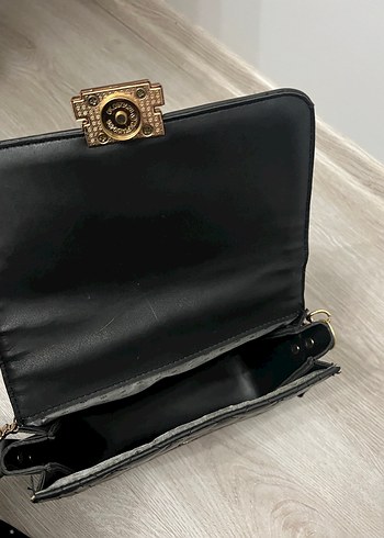 Siyah Deri Kadın Çanta Tokalı - Görsel 3