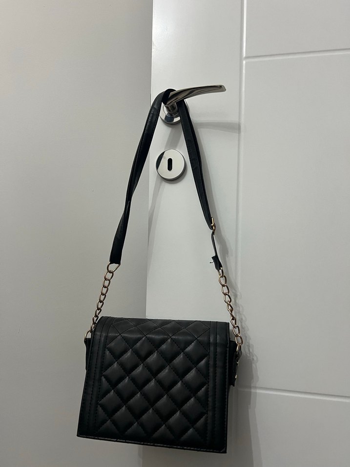 Siyah Deri Kadın Çanta Tokalı - Görsel 2