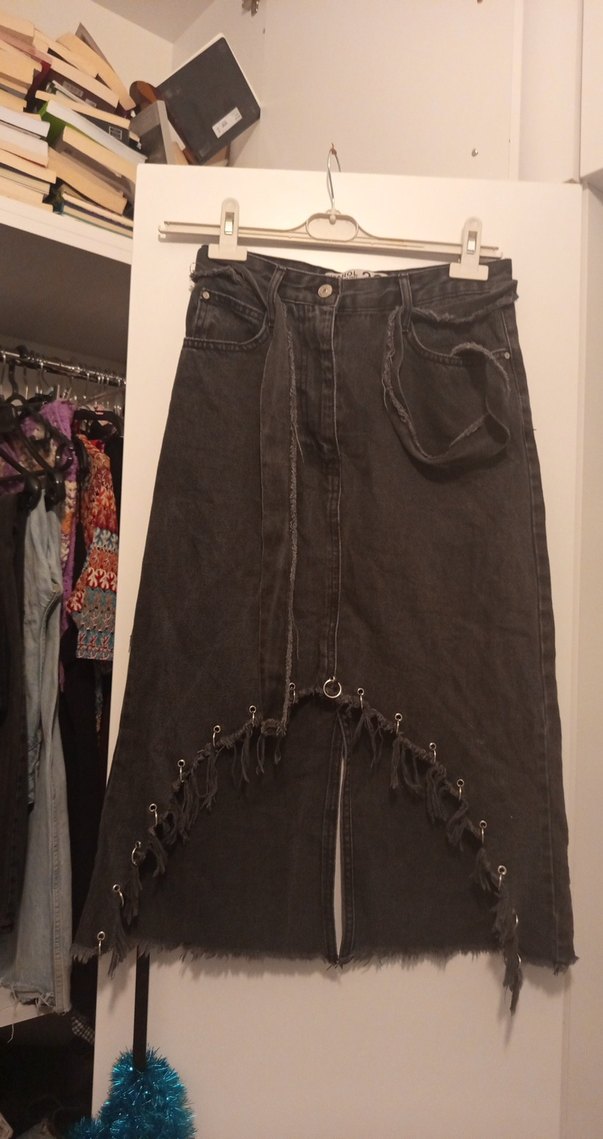 Nakışlı Siyah Uzun Kot Etek - Görsel 5