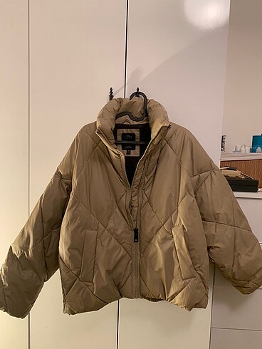 krem camel oversize mont
