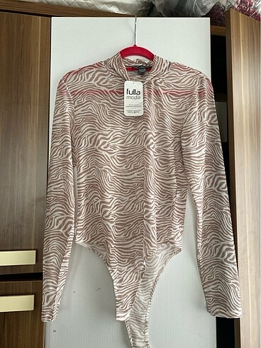 Primark marka Transparan zebra bluz