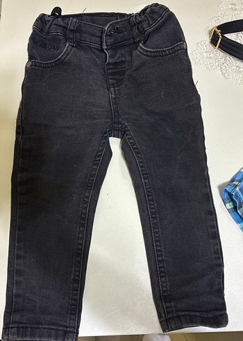Erkek Çocuk Siyah Düğmeli Dar Kesim Kot Pantolon