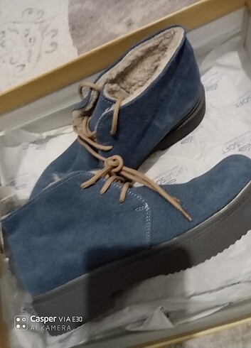 Diğer 37 numara unisex bot
