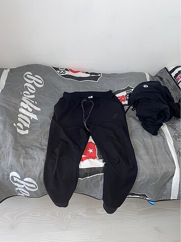 Nike tech