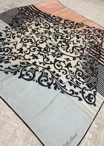 Silk & Cashmere ürünü