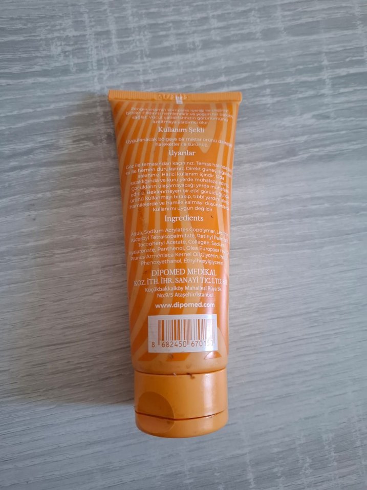 Dipomed Vitamin Kompleksli Vücut Kremi - Görsel 3